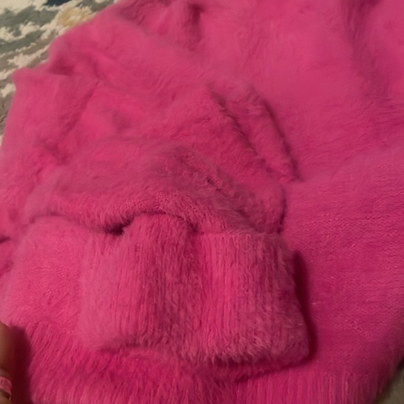 NWT Hot pink Hippie Rose Junior’s mock turtleneck fuzzy cropped sweater Size L - Picture 6 of 6